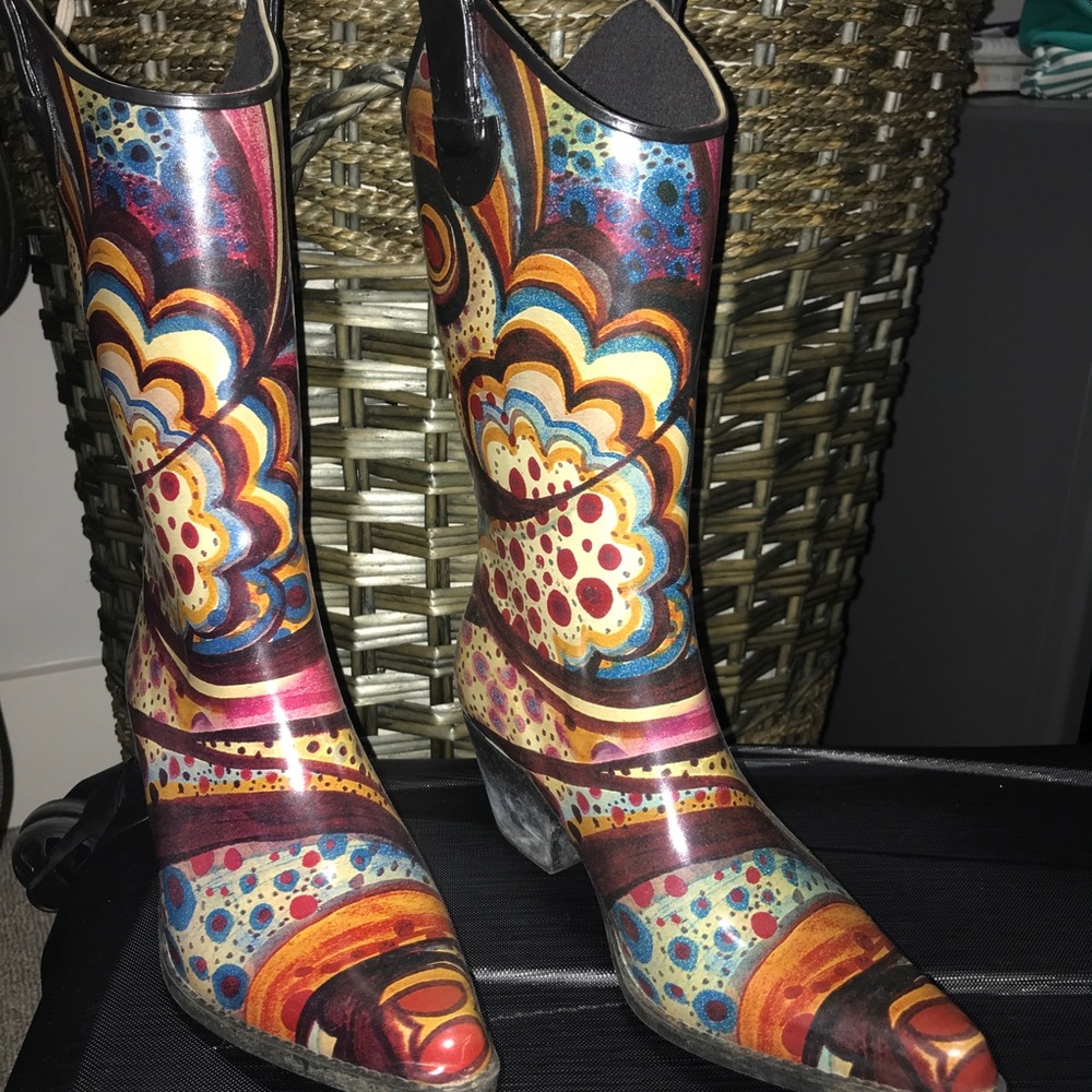 Madeline rain boots